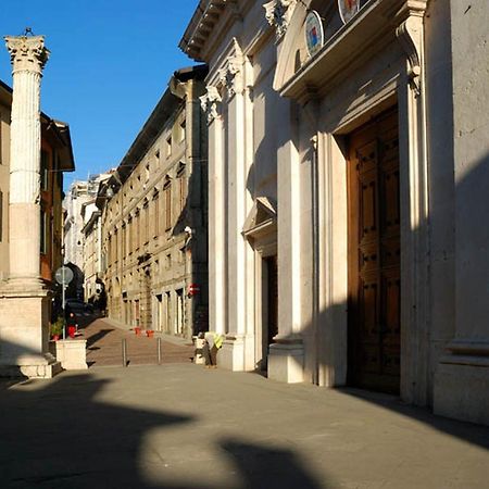 Magic Place Bergamo! Appartamento Elegante Nel Cuore Di Bérgamo Exterior foto